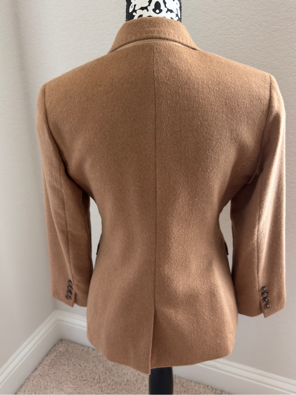 Brooks Brothers Camel Blazer - Picture 5 of 8